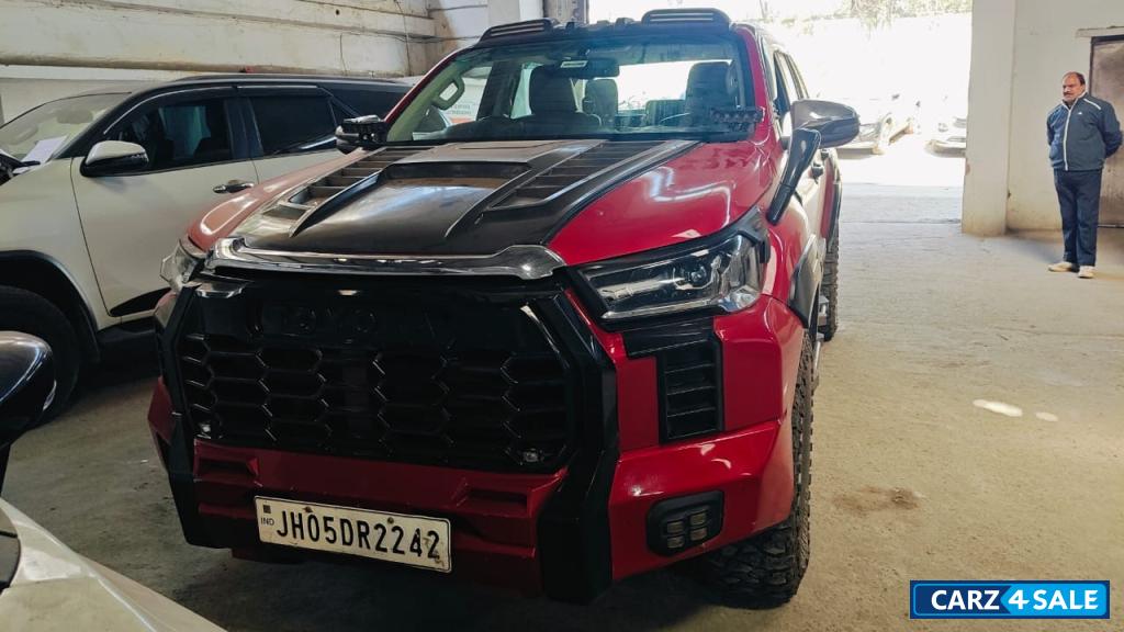 Toyota Hilux High at