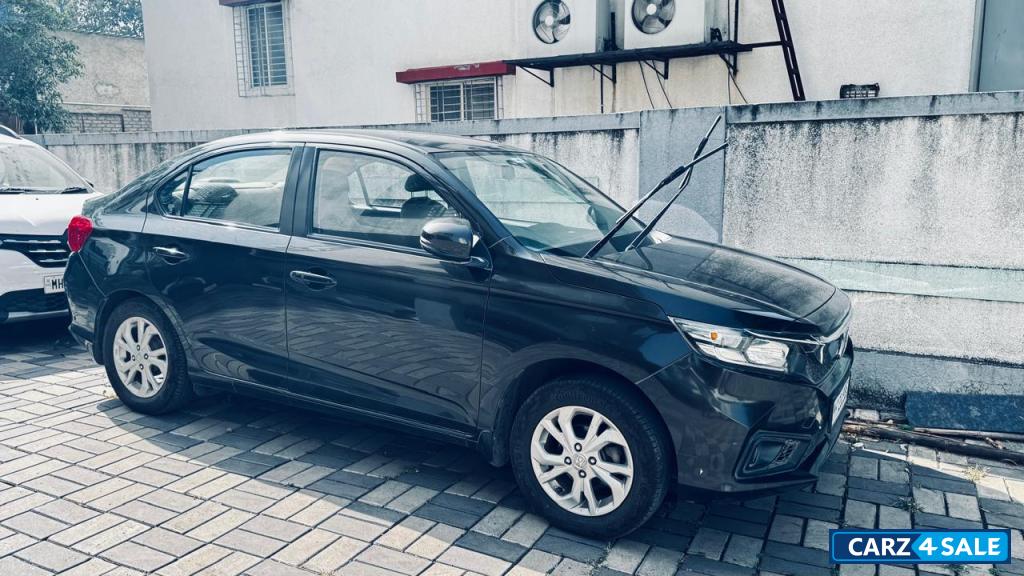 Golden Brown Honda Amaze VXMT (Manual) Petrol