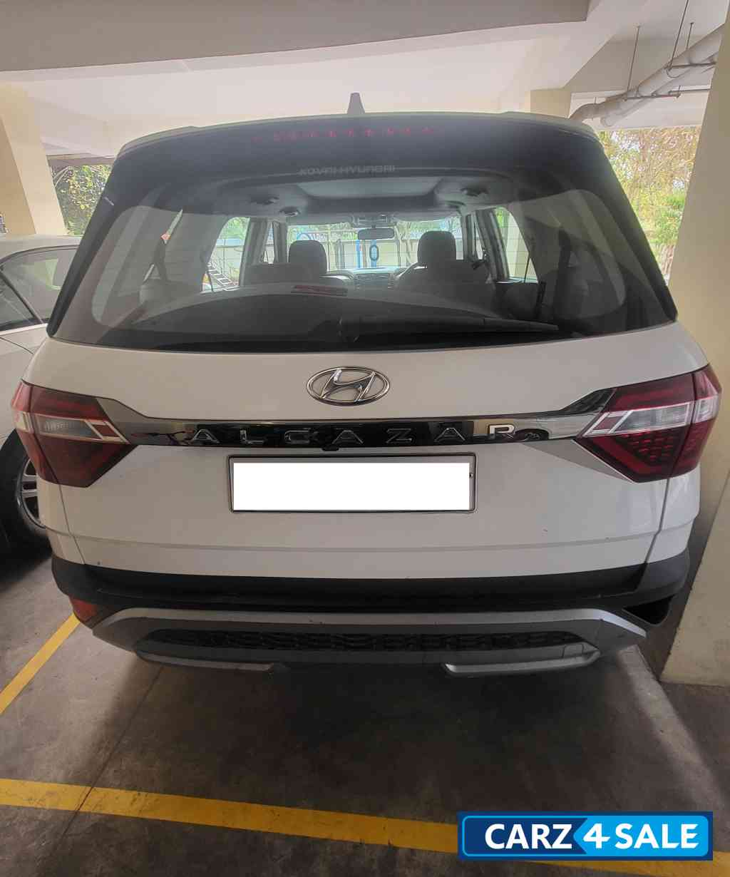 White Hyundai Alcazar Prestige 1.5(O) Automatic 7 Seater