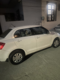 White Maruti Suzuki Dzire vxi