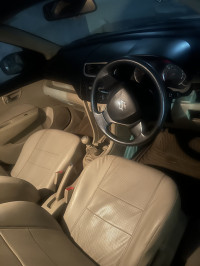 White Maruti Suzuki Dzire vxi