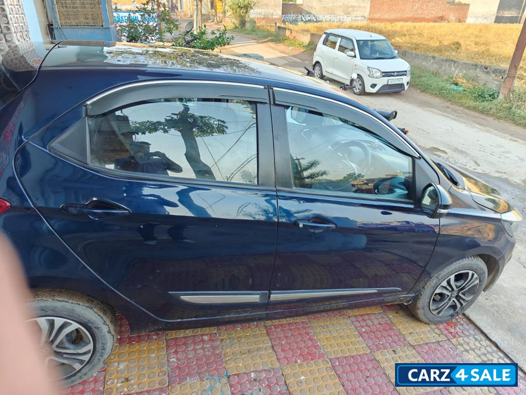 Tata Tiago Xt cng