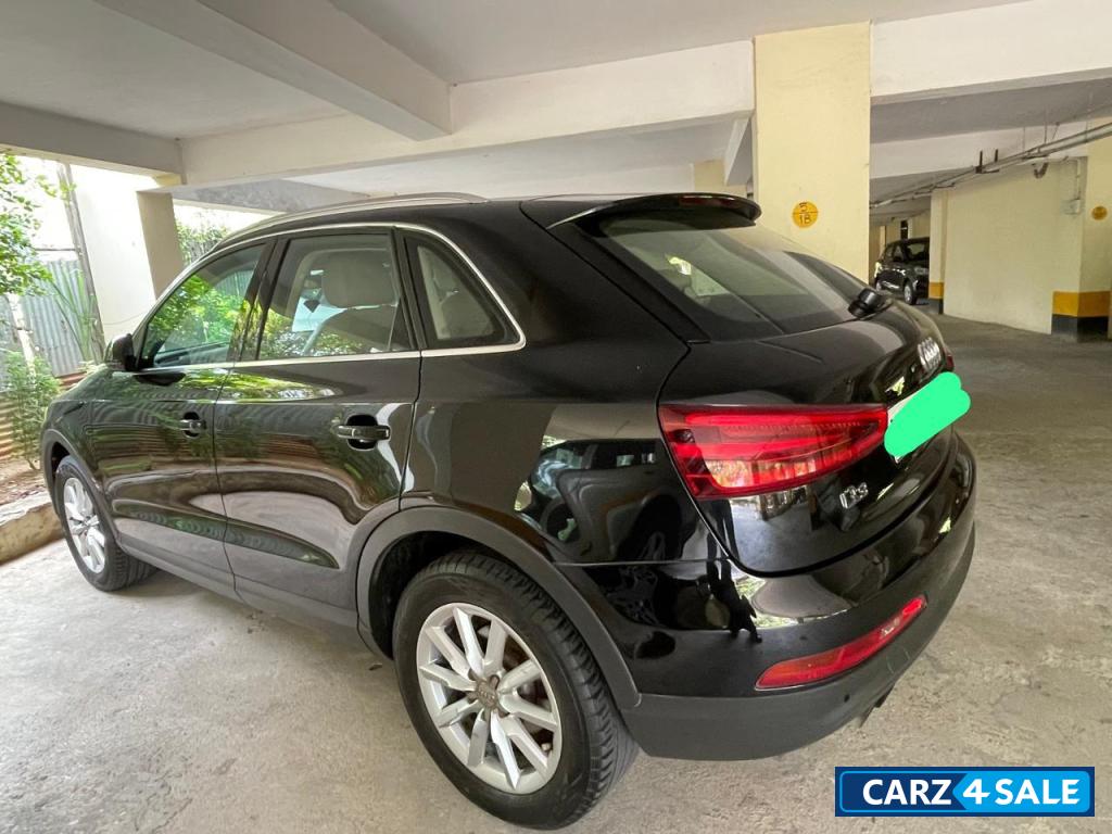 Black Audi Q3 Diesel Automatic 2.0TDI