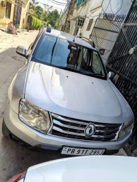 Renault Duster Rxl 85