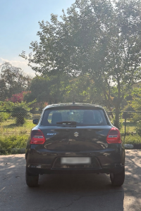 Black Maruti Suzuki Swift Zxi