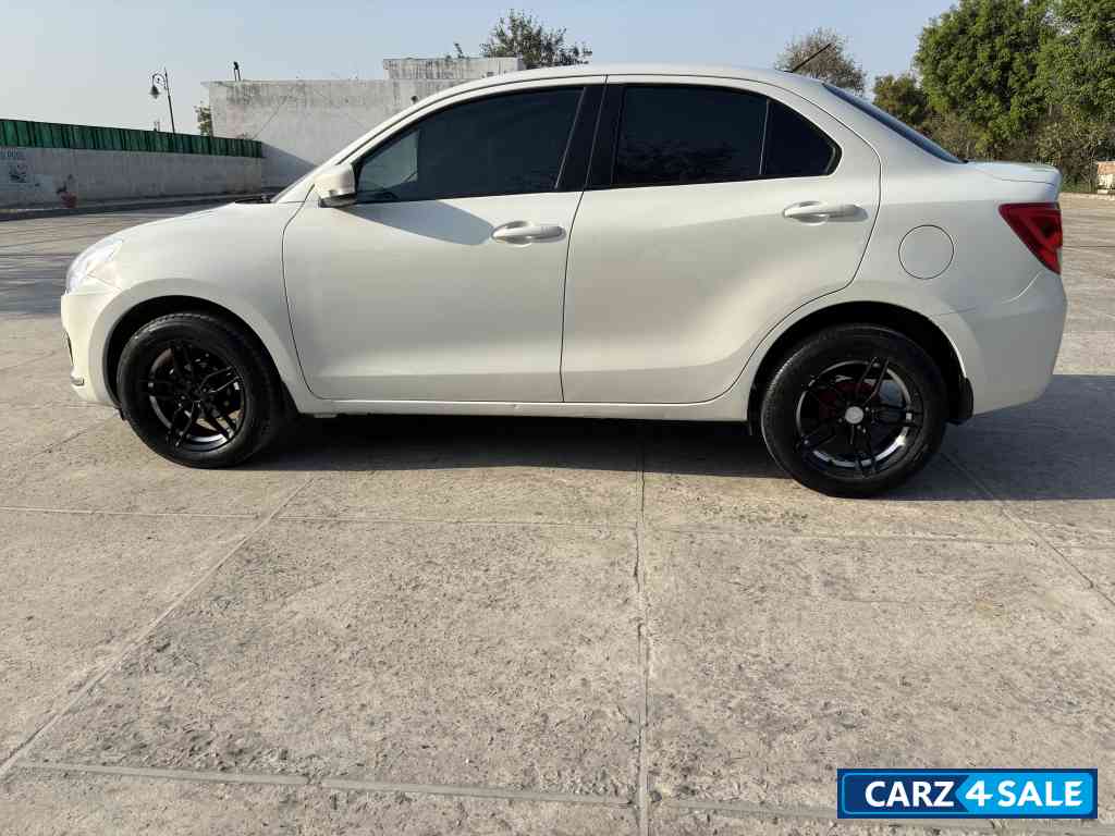P White Maruti Suzuki Dzire Vdi Amt