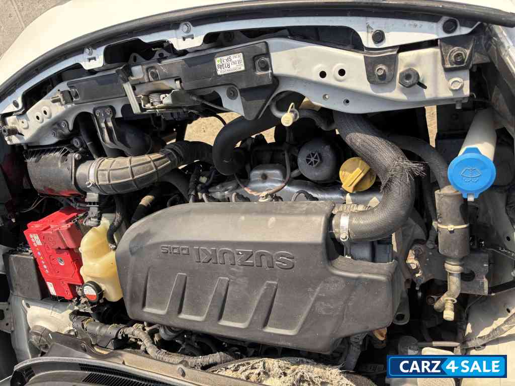 P White Maruti Suzuki Dzire Vdi Amt