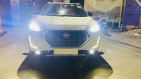 Storm White Nissan Magnite XV MT