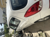 White Hyundai i20 Sports