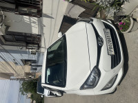 White Hyundai i20 Sports