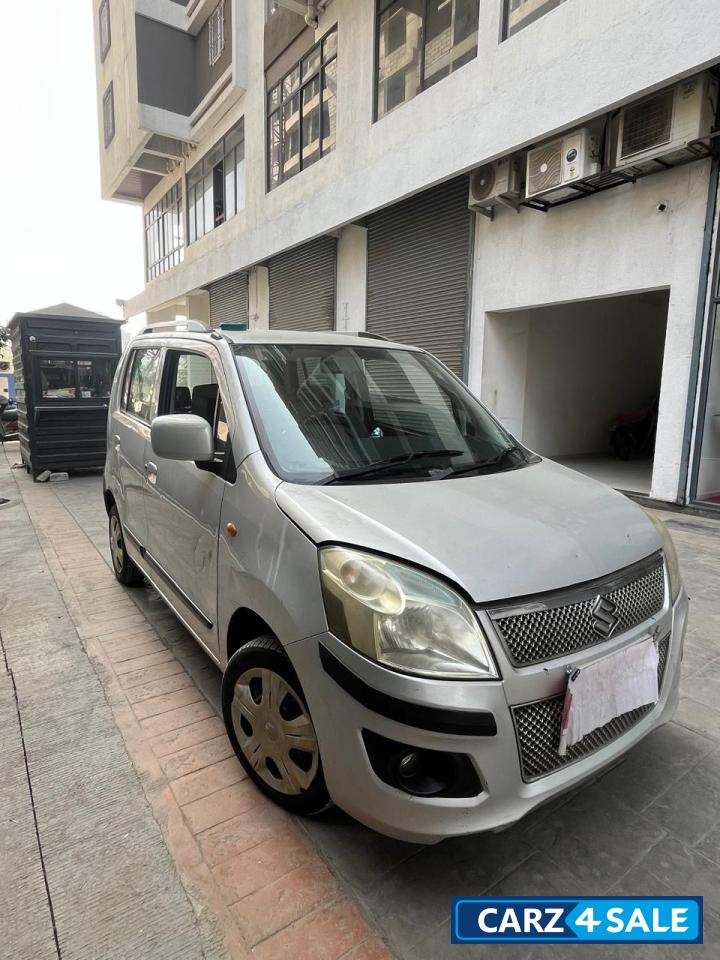 Silver Maruti Suzuki Wagon R VXI