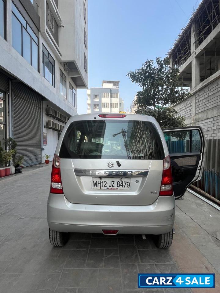 Silver Maruti Suzuki Wagon R VXI