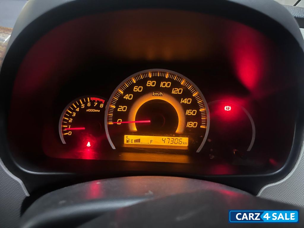 Silver Maruti Suzuki Wagon R VXI