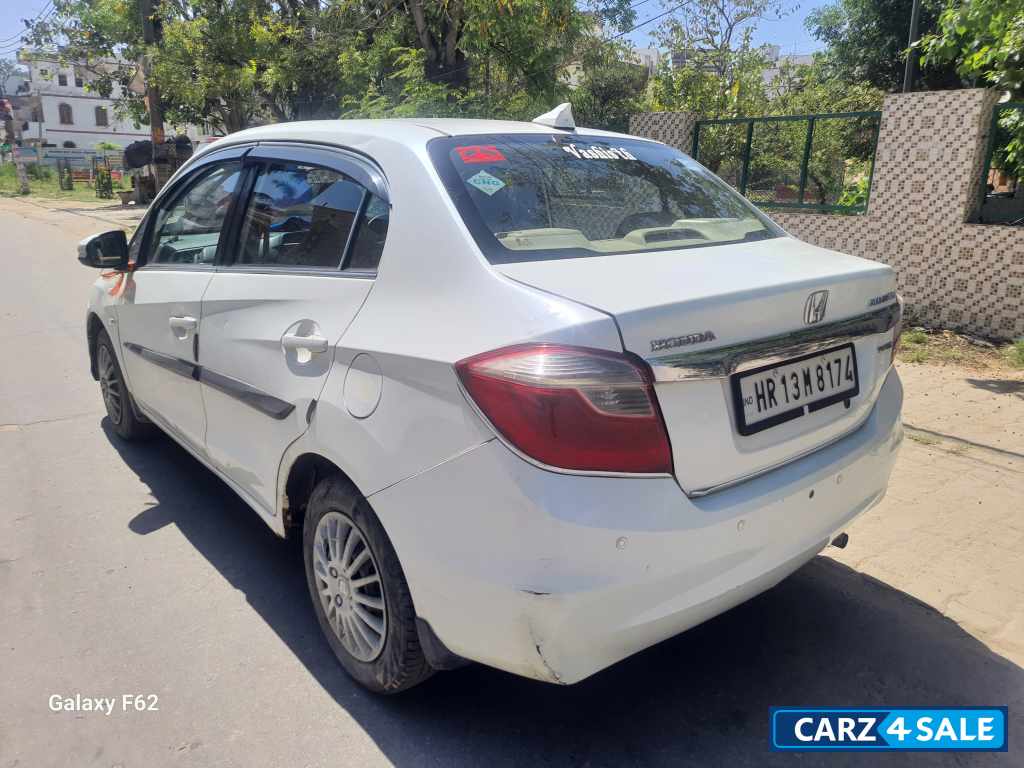 Orchid White Honda Amaze I-VTEC