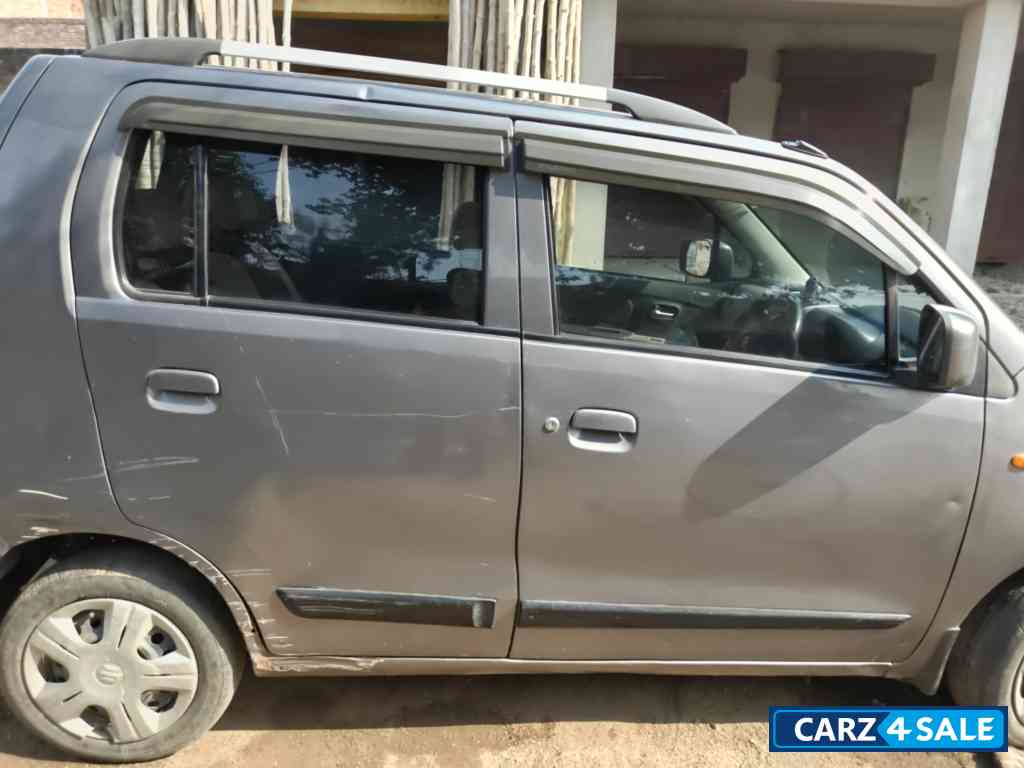 Grey Maruti Suzuki Wagon R VXI 1.0