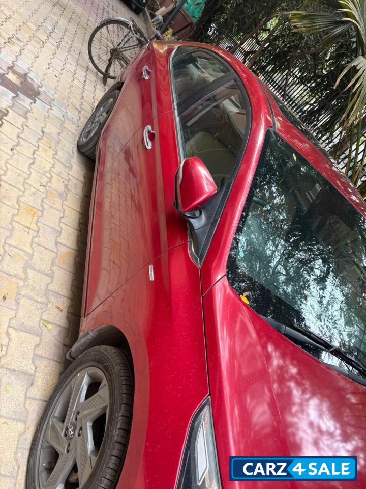 Hyundai Verna VERNA 1.5 MPI IVT SX