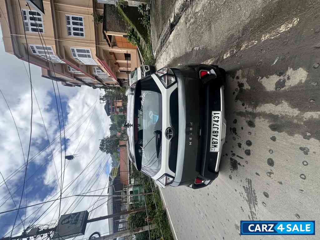 Daytona Grey Tata Nexon XZ+O