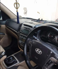 Crystals White Hyundai Santa Fe 4 WD