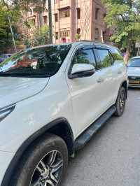 Toyota Fortuner 4*2 automatic