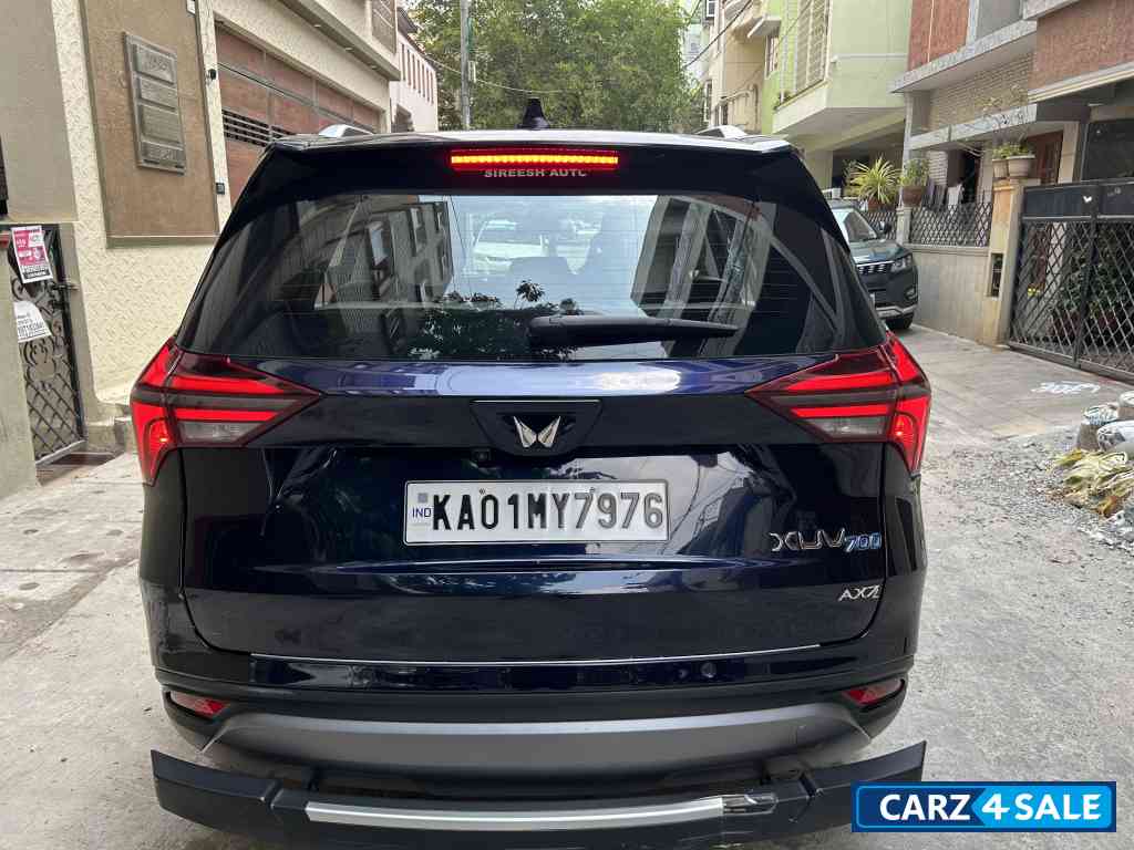 Midnight Black Mahindra XUV700 Ax7LDiesel MY