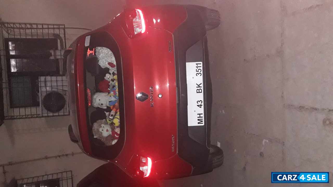 Red Renault  Kwid rxt amt