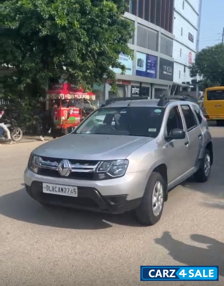 Renault Duster RXE 85 PS