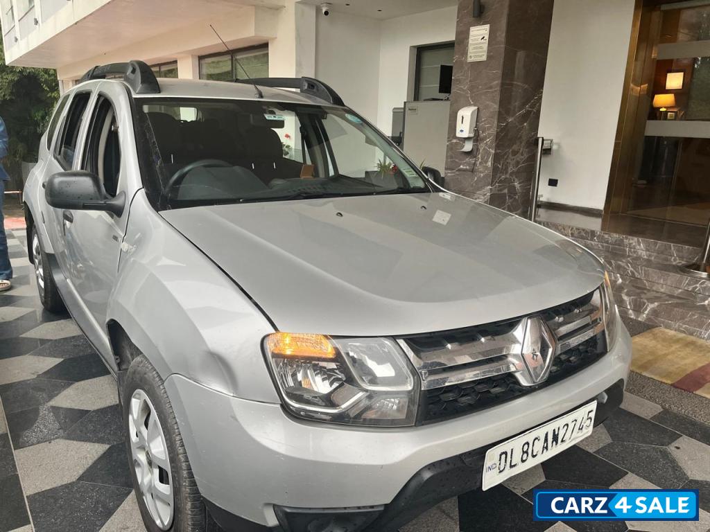 Renault Duster RXE 85 PS
