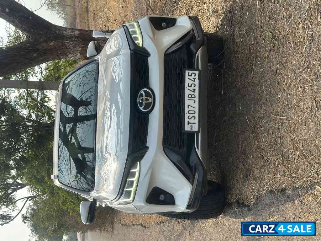 Toyota Fortuner Legender