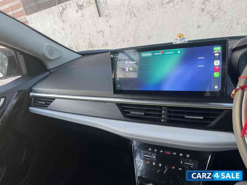 Tata Nexon Ev top model