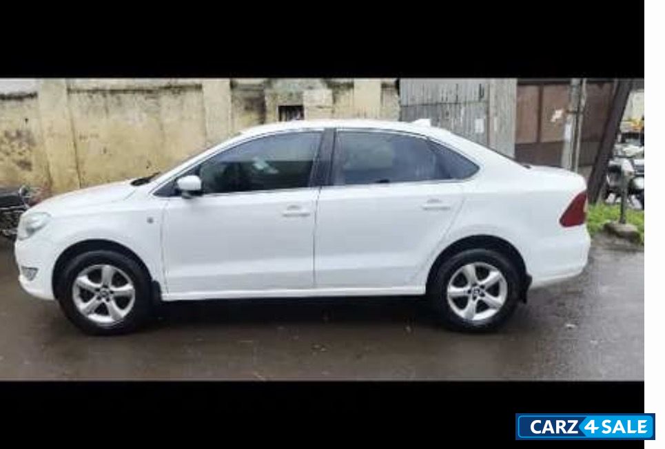 Skoda Rapid 1.6 elegance