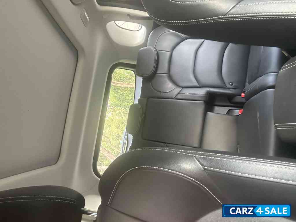 Aura Grey MG Hector Sharp 1.5 DCT petrol