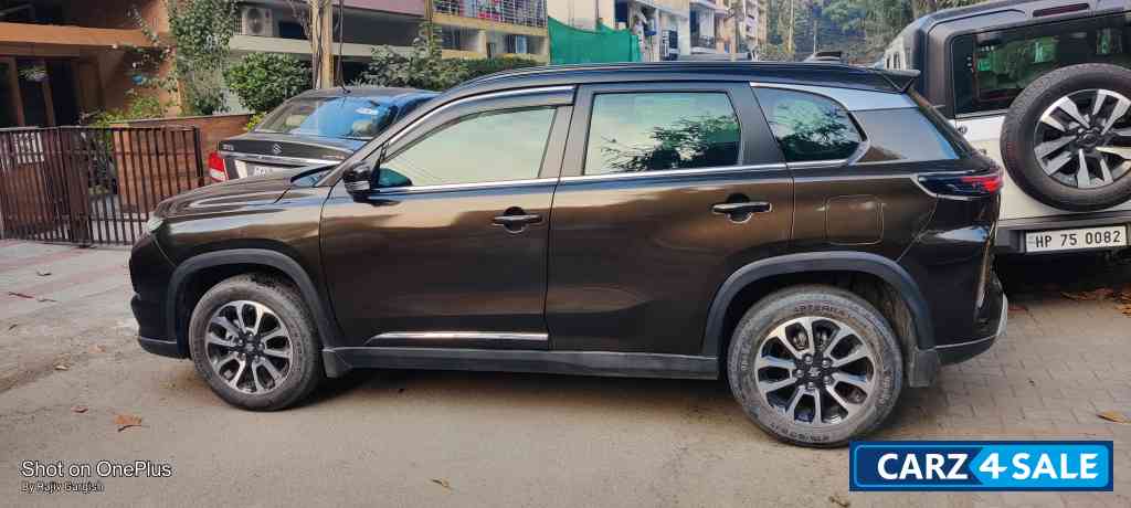 Maruti Suzuki Grand Vitara Smart Hybrid Alpha AT