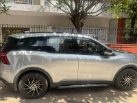 Mahindra XUV700 AX3