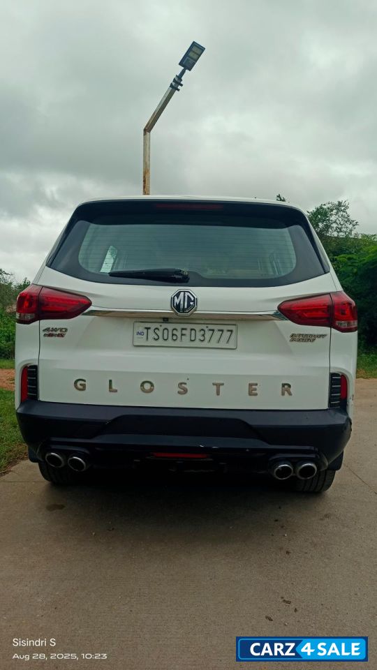 Warm White MG Gloster 2.0 Savvy Twin Turbo 6 STR 4WD