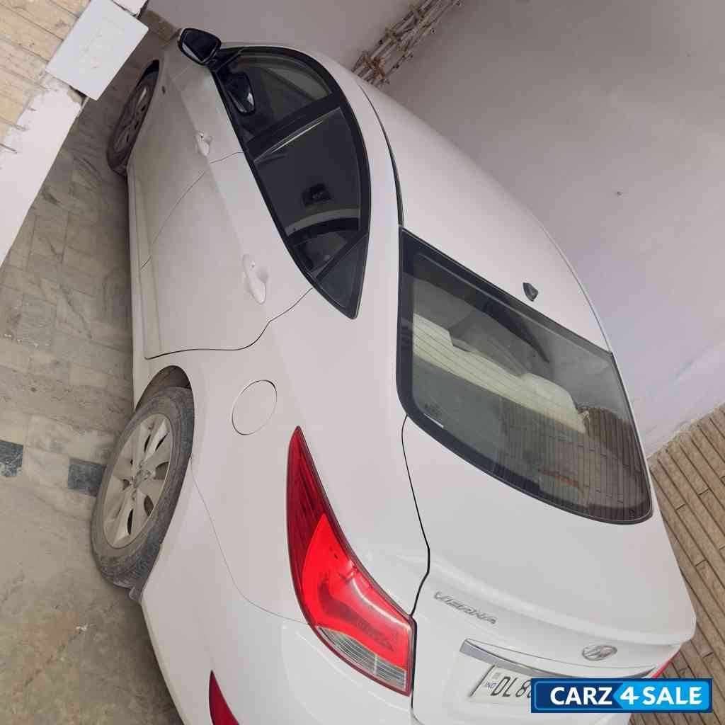 Hyundai Verna FL 1.6 CRDI Auto S