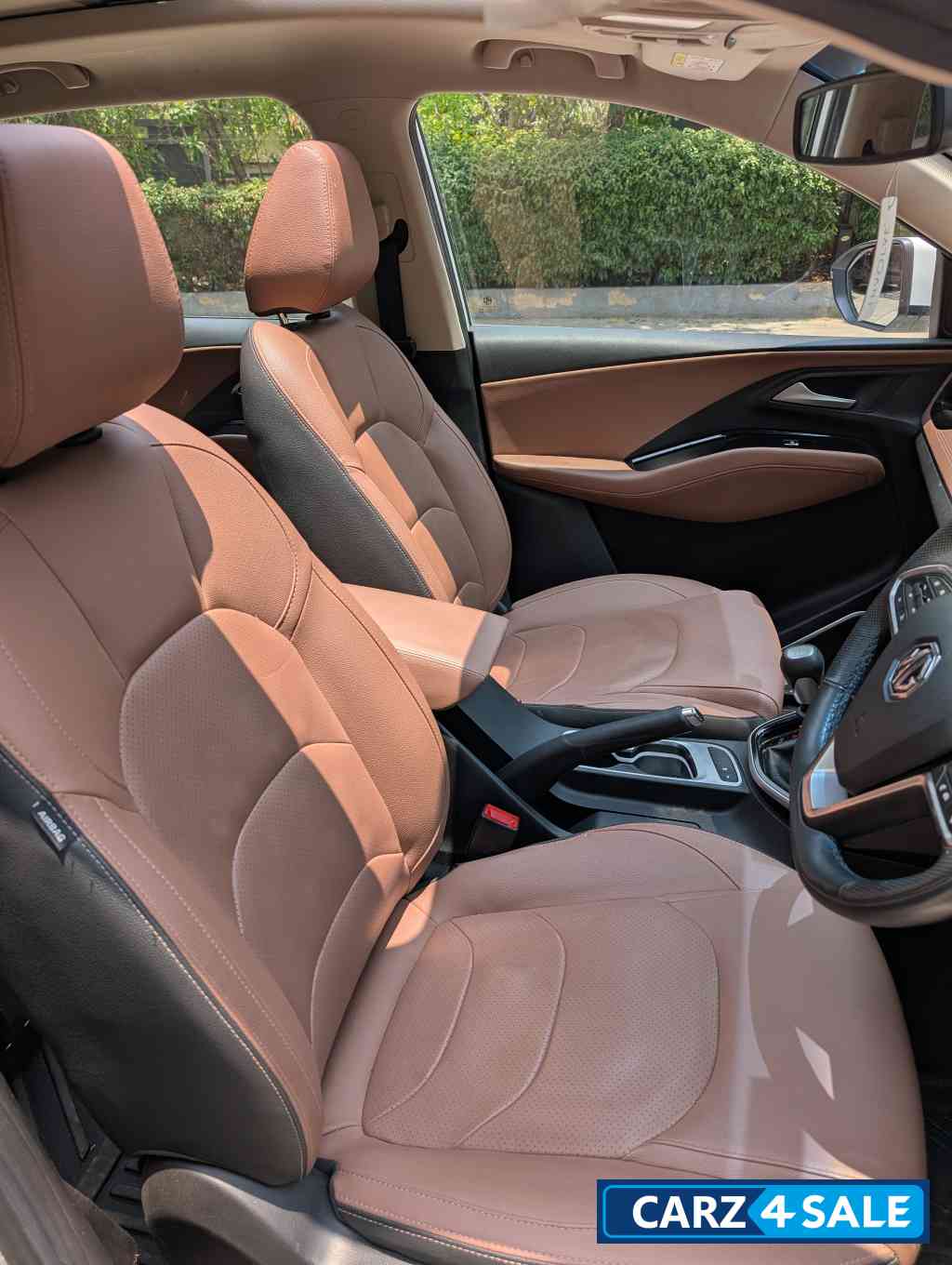 Candy White MG Hector Plus SHARP PRO