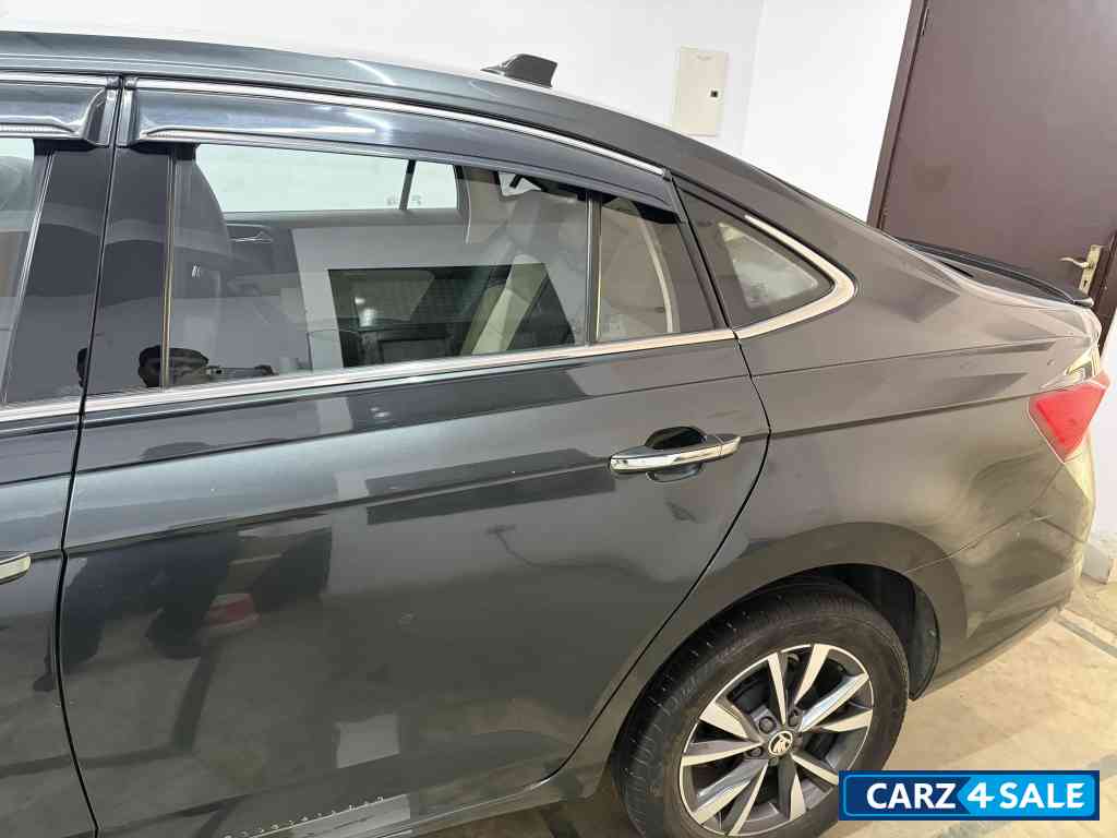 Carboon Steel Skoda Slavia Style 1.0 TSI