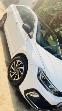 White Volkswagen Virtus Topline 1.0 Automatic