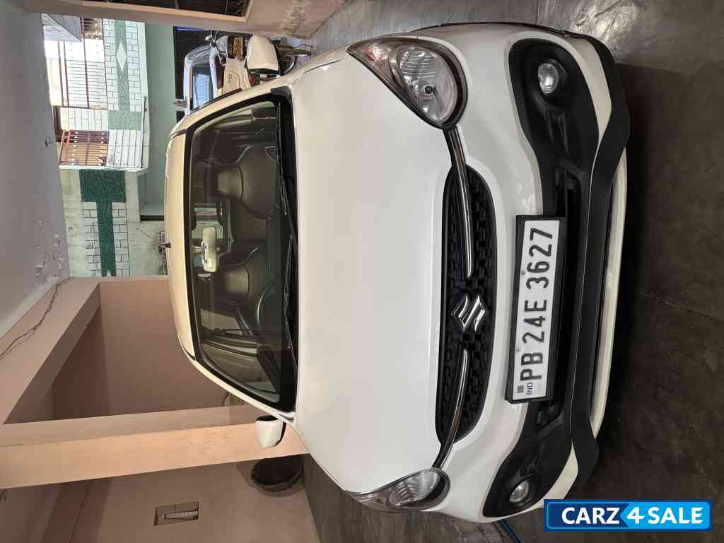 White Maruti Suzuki Celerio zxi