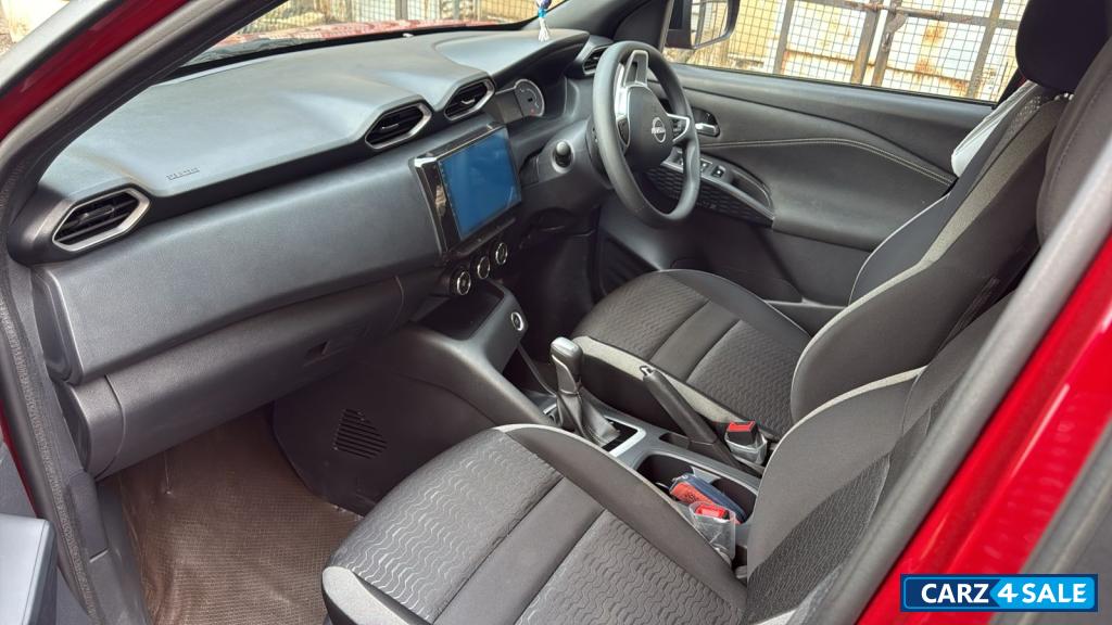 Nissan Magnite Acenta CVT TURBO