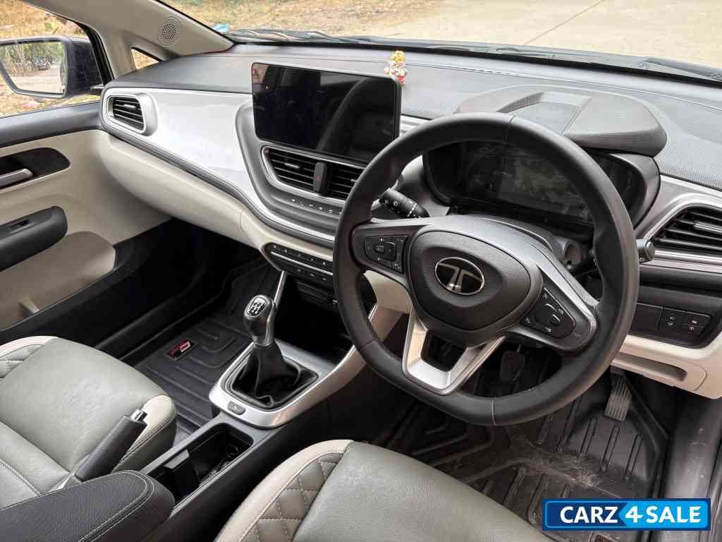 Tata Altroz XZ Lux