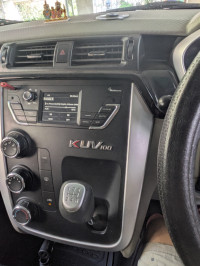 Mahindra KUV100 K6