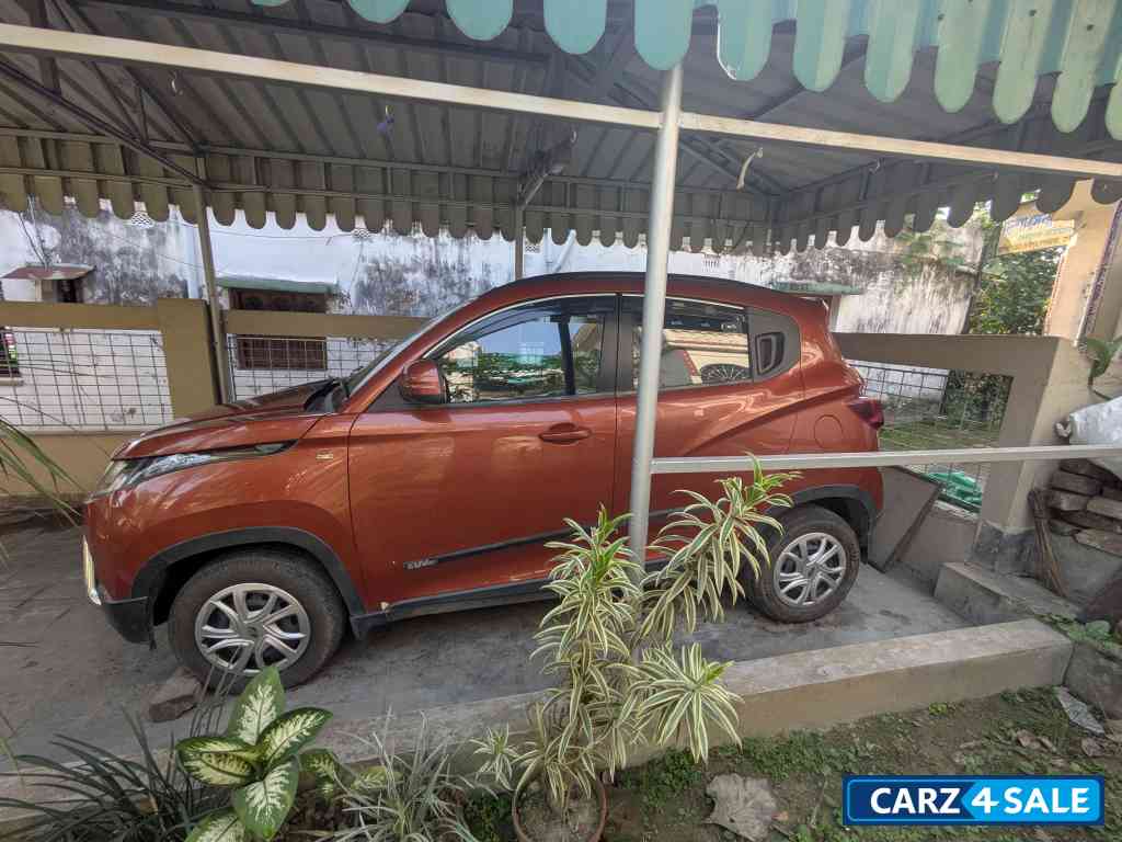 Mahindra KUV100 K6 Mahindra KUV100 K6