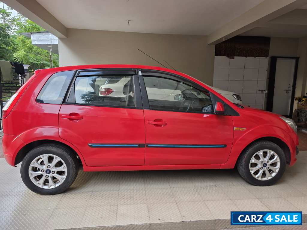 Ford Figo Titanium Petrol