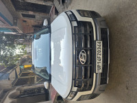 White Hyundai Creta Sx