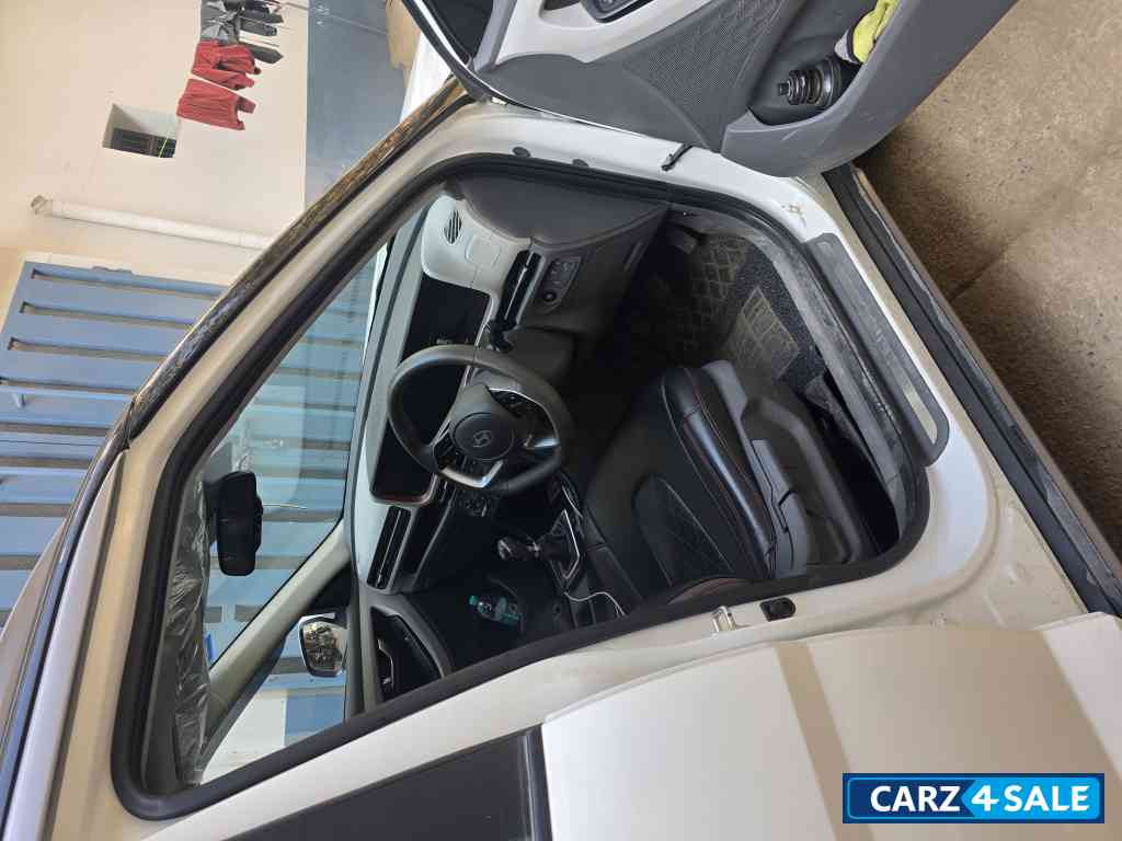White Hyundai Creta Sx White Hyundai Creta Sx