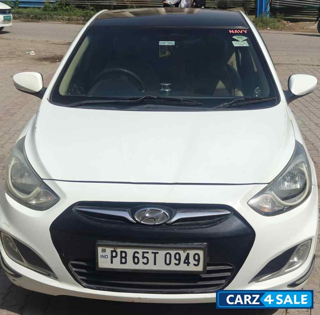 White Hyundai Verna Fluidic 1.6 CRDI EX