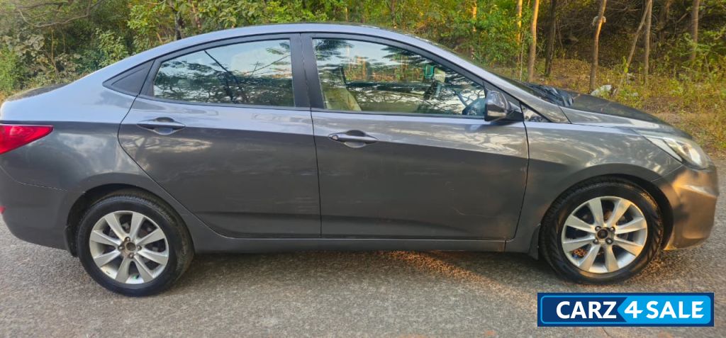 Carbon Grey Hyundai Verna 1.6 SX CRDi