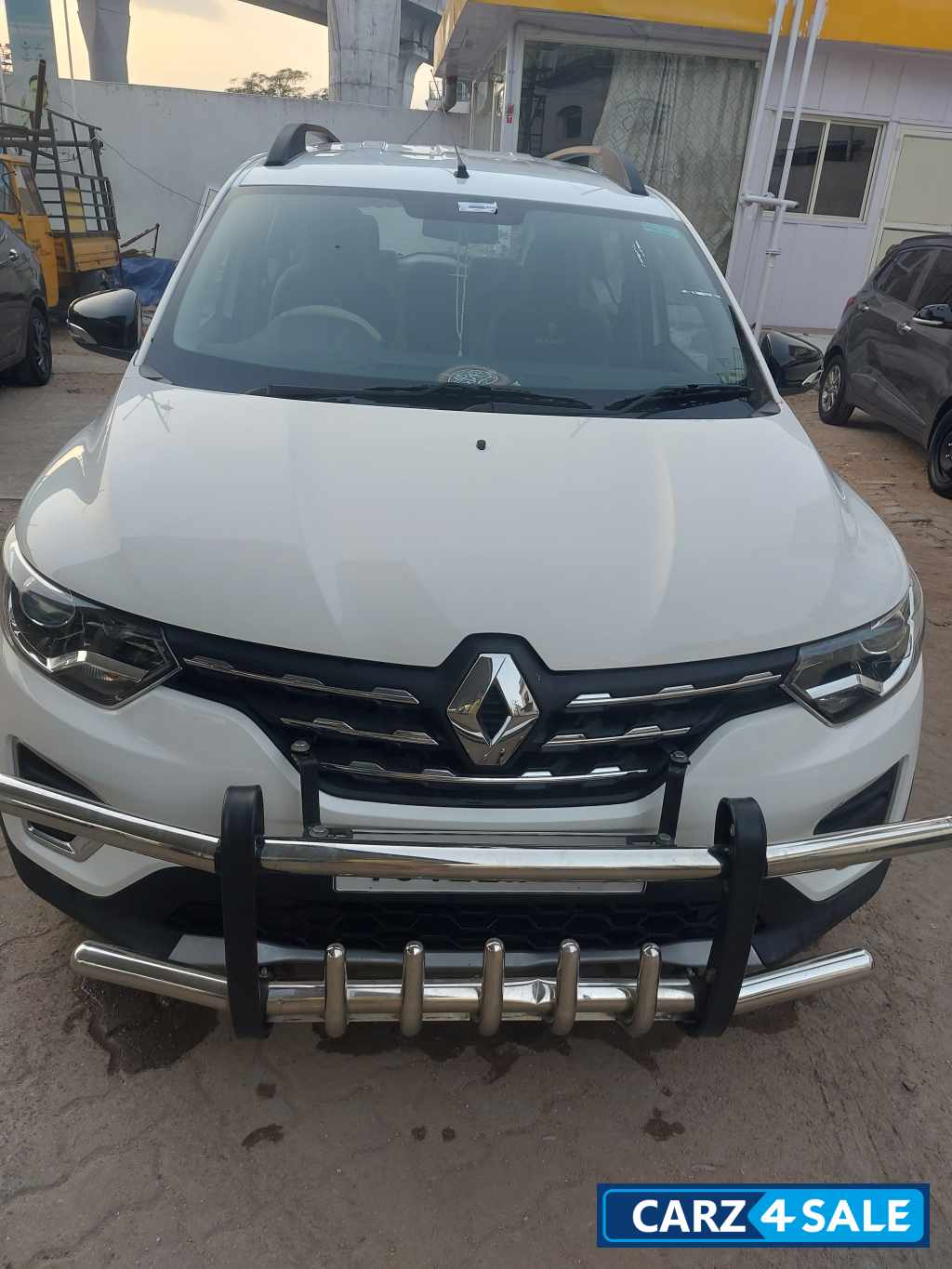 Renault Triber RXZ Automatic
