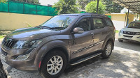 Mahindra XUV 500 W10 AWD